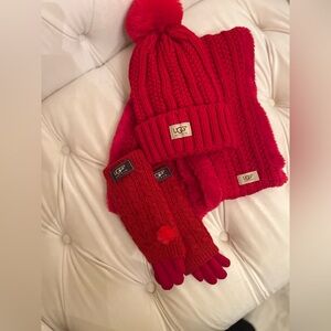 UGG  Fire Engine  Red Sweater Weather pom pom hat infinity scarf Set. NWT